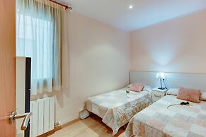 Apartment With Scenic View