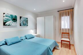 Apartment With Scenic View