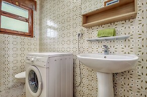 Pretty Apartment With Balcony