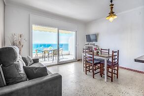 Pretty Apartment With Balcony