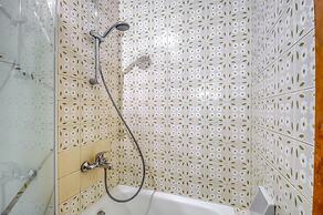 Pretty Apartment With Balcony