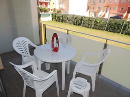 Apartment in Empuriabrava With Balcony
