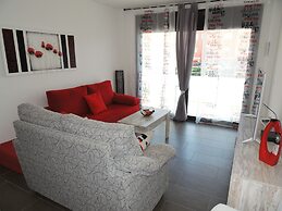 Apartment in Empuriabrava With Balcony