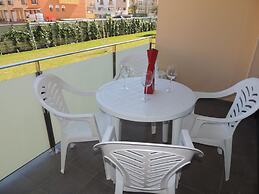 Apartment in Empuriabrava With Balcony