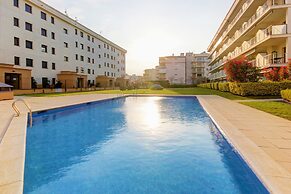 Bright Apartment in Roses