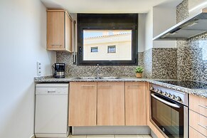 Bright Apartment in Roses