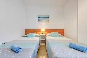 Bright Apartment in Roses