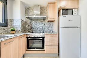 Bright Apartment in Roses