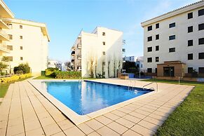 Bright Apartment in Roses