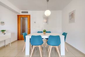 Bright Apartment in Roses