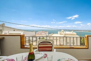 Pretty Apartment With Balcony