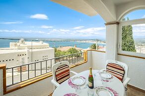 Pretty Apartment With Balcony