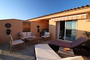 Duplex Apartment in Palau-saverdera