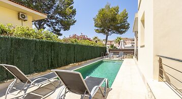 Romantic Villa With View