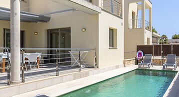 Romantic Villa With View