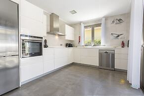 Romantic Villa With View