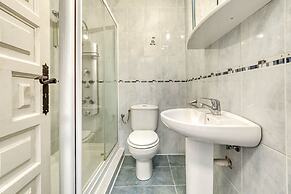 Nice Apartment in Empuriabrava