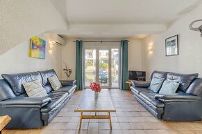 Nice Apartment in Empuriabrava