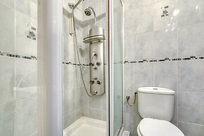 Nice Apartment in Empuriabrava