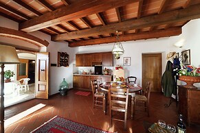 Apartment in Poppi With Shared Pool