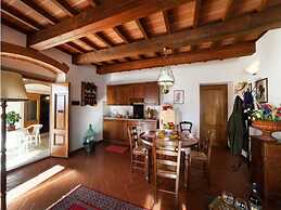 Apartment in Poppi With Shared Pool