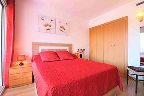 Pretty Apartment With Balcony