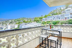 Apartment With Scenic View