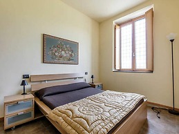 Flat With Swimming Pool and air Conditioning