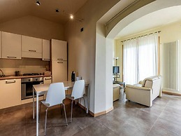 Flat With Swimming Pool and air Conditioning