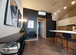 Flat With Swimming Pool and air Conditioning