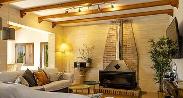 Villa Alejandra With Private Pool