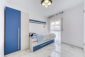 Apartment With Barbecque