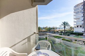 Apartment With Scenic View