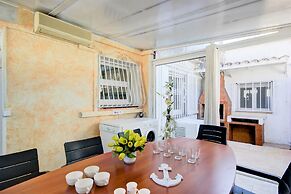 Tranquil Holiday Home With Pool