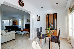 Tranquil Holiday Home With Pool