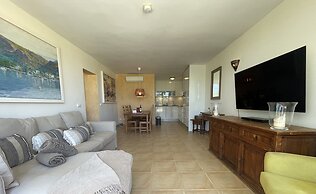 Beautiful Apartment With View