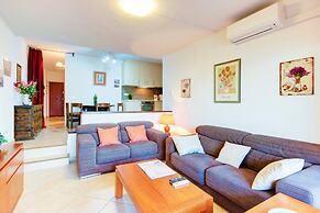 Charming Apartment in Empuriabrava