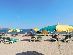 Apartment in Empuriabrava Near Beach