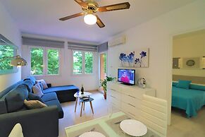 Apartment in Empuriabrava Near Beach