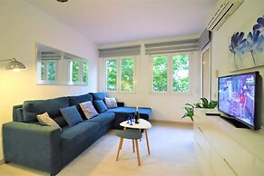 Apartment in Empuriabrava Near Beach