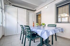 Apartment With View in Roses