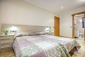 Apartment With View in Roses