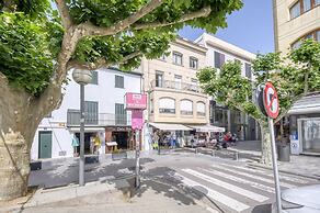 Apartment With View in Roses