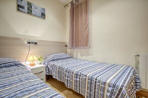 Apartment With View in Roses