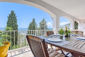 Beautiful Apartment With View