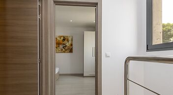 Premium Villa With Balcony