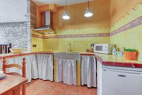 Spacious Apartment With Terrace