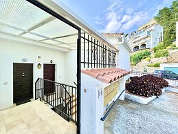 Apartment in Roses With Terrace