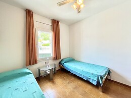 Apartment in Roses With Terrace