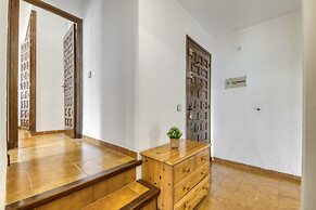 Apartment in Roses With Terrace